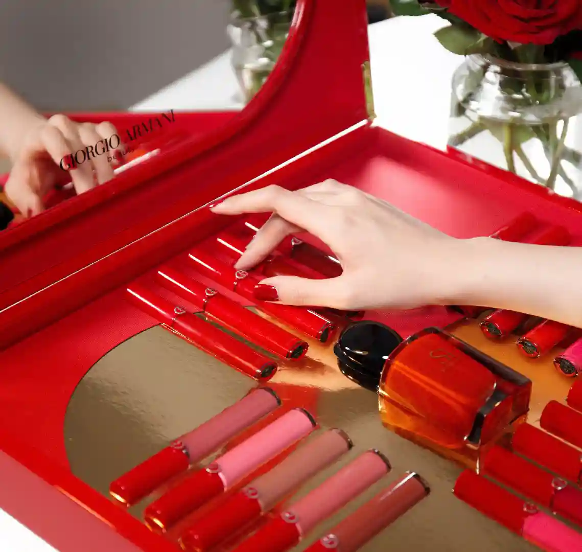 「特写」“菊花大佬”马应龙现在盯上了你的唇