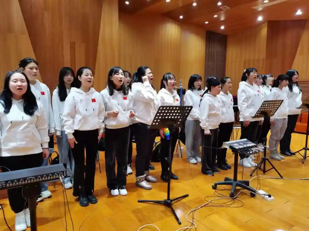 北京残疾人高等教育：让阳光照进生命的裂缝