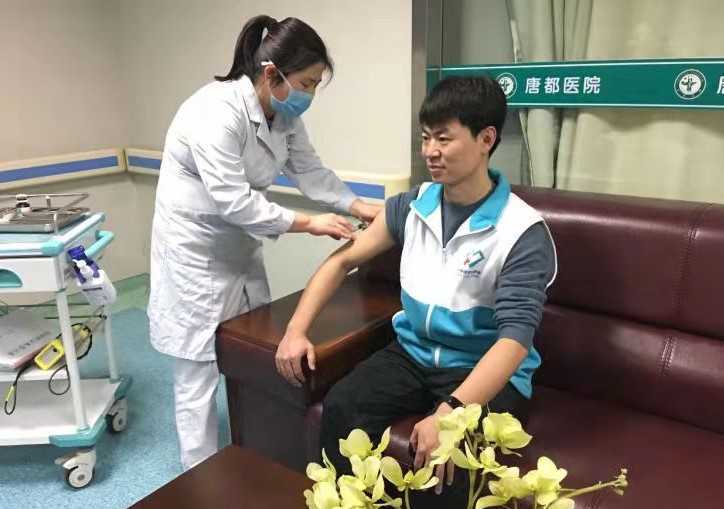 90后捐造血干细胞救3岁女孩后：弟弟也成捐献志愿者