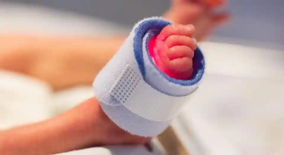 32周早产儿引发生命接力！避免早产，请牢记这 5 点